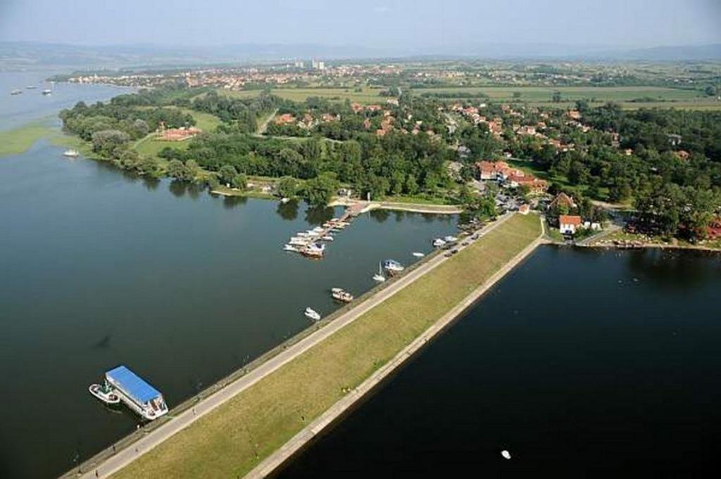 Apartmani Novak - Srebrno Jezero Veliko Gradište エクステリア 写真